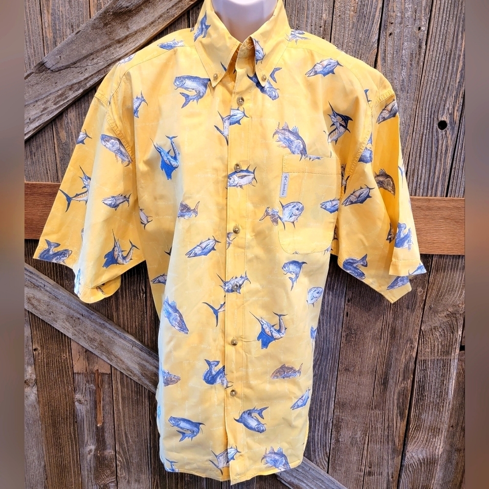 Columbia Fish Print Shirt Mens XL XL Yellow Button Up Short Sleeve Fishing